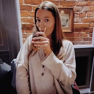 Meet your Posher, Hannah